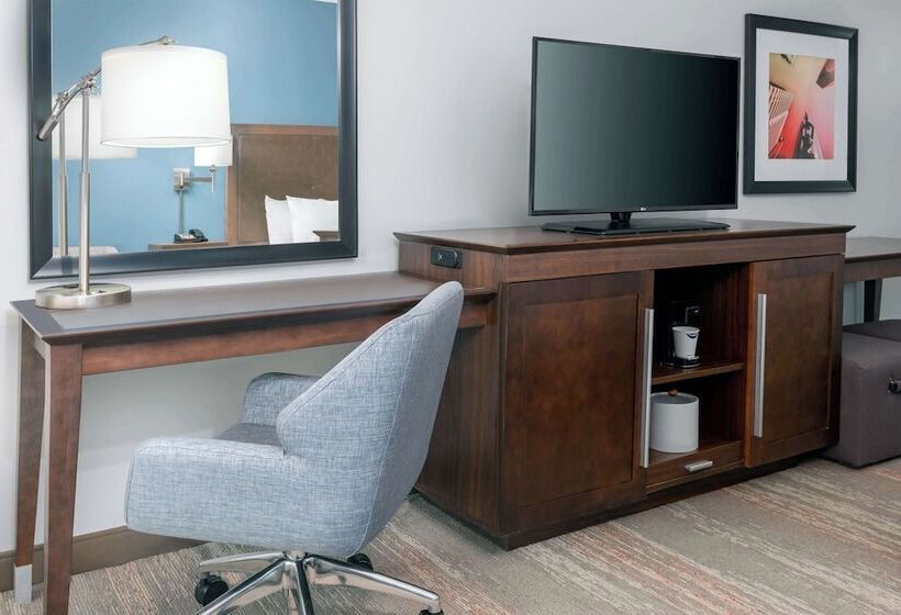 اتاق استاندارد, Hampton Inn Charlotteuptown