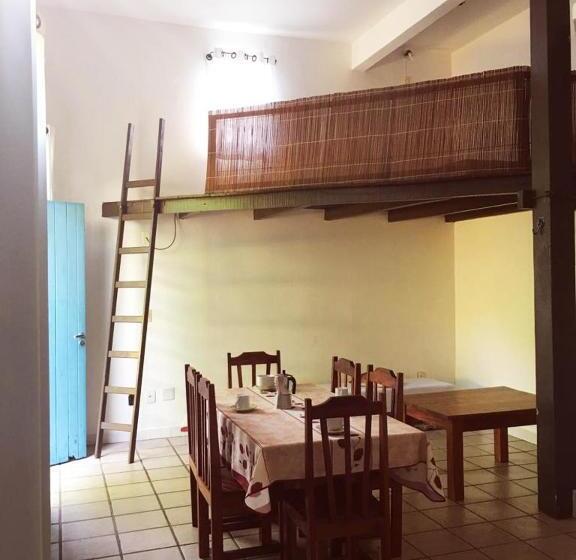 سرير فى غرفة مشتركه, Casas Coloniais