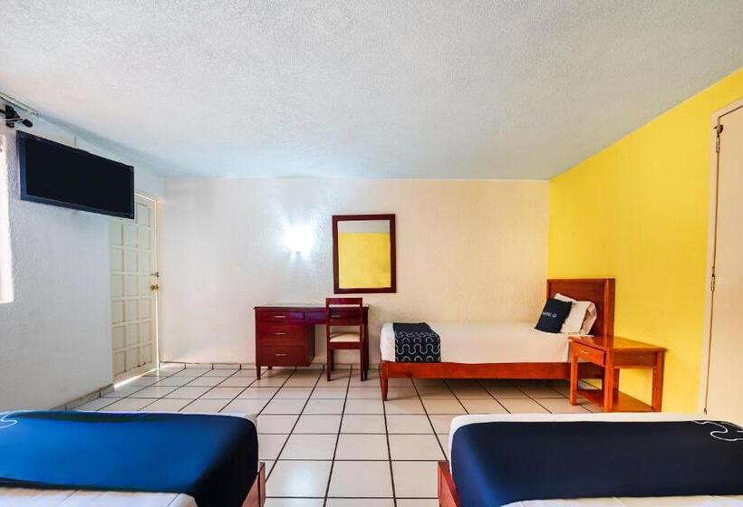3-Bett-Standardzimmer, Capital O Colón, Ciudad Guzmán Jalisco