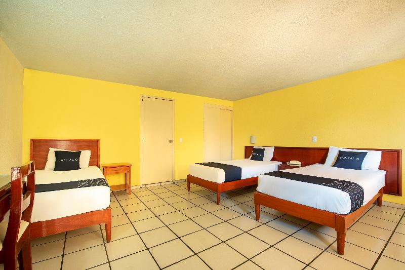 3-Bett-Standardzimmer, Capital O Colón, Ciudad Guzmán Jalisco