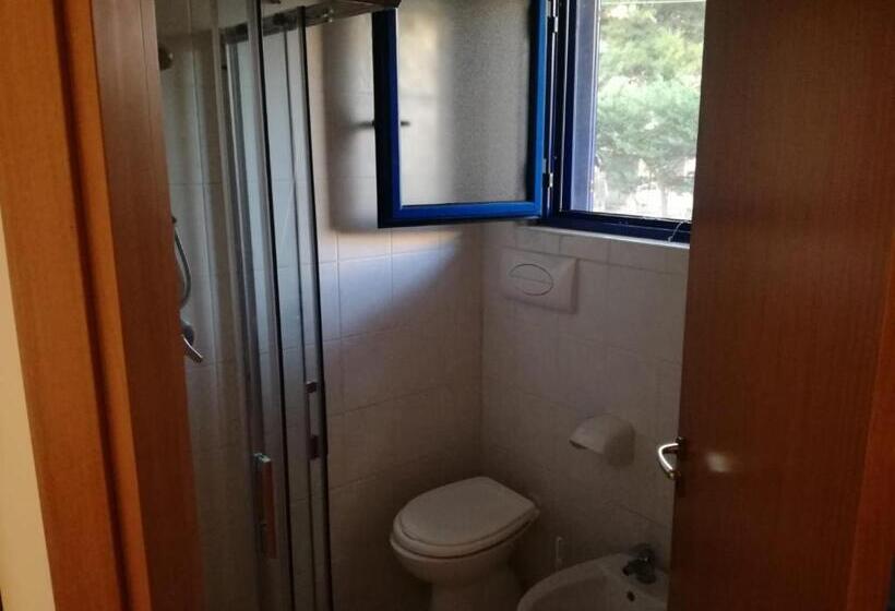 Apartamento 1 Dormitório com Terraço, Villaggio Sant'andrea