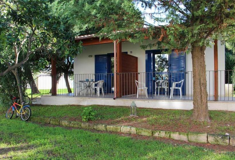 Apartamento 2 Dormitórios, Villaggio Sant'andrea