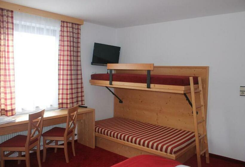 اتاق استاندارد چهارنفره با بالکن, Alpenzeit
