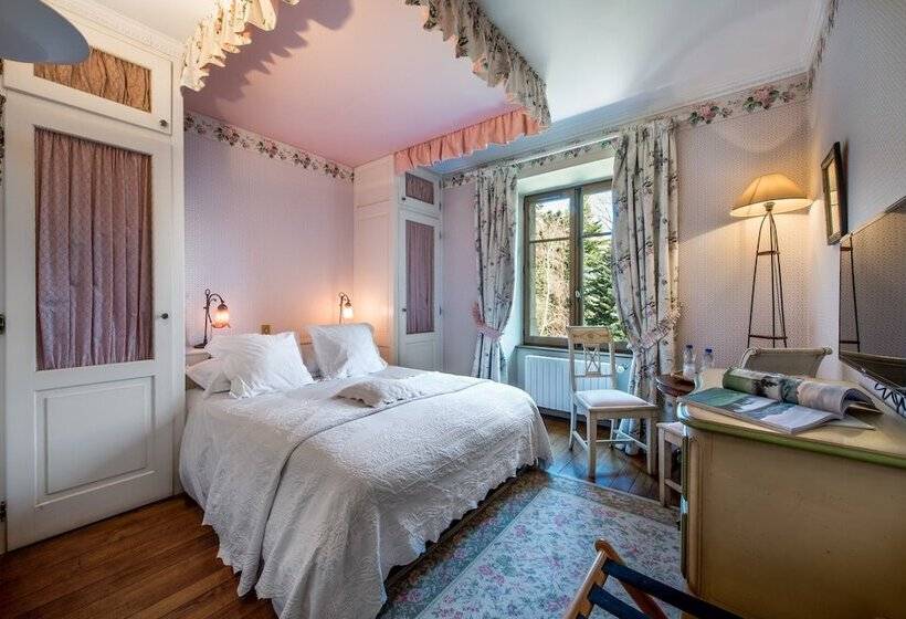 Классический Номер, Château De La Tour Du Puits