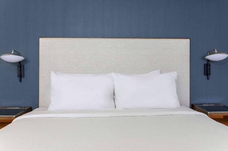 스탠다드 룸 킹사이즈 침대, Courtyard By Marriott Denver Golden/red Rocks