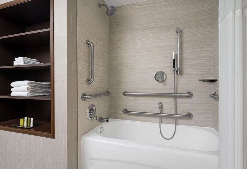 Pokój Standard, Hilton Indianapolis Hotel & Suites