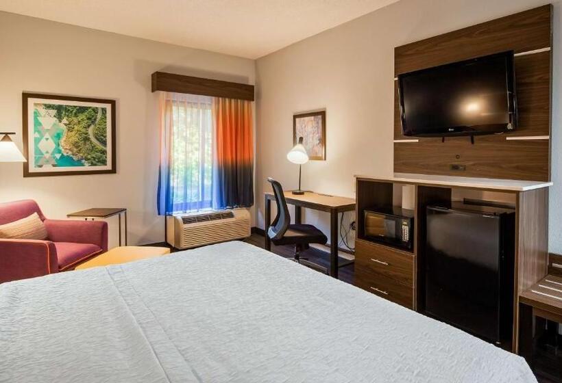 اتاق استاندارد با تخت بزرگ برای معلولان, Best Western Plus Lexington Inn