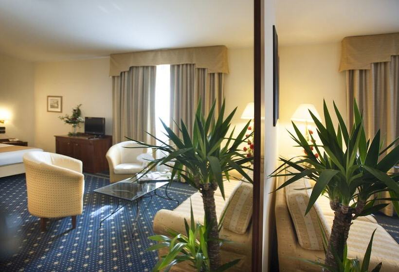Номер Стандарт Трехместный, Phi Hotel Cavalieri