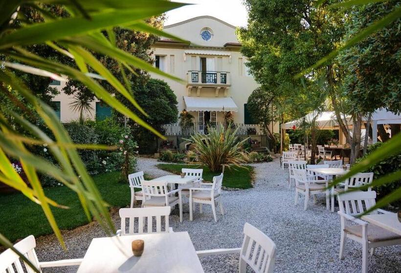 اتاق استاندارد یک نفره, Club I Pini   Residenza D Epoca In Versilia