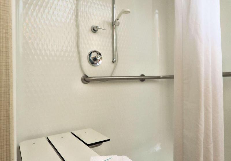 Стандартный Номер Кровать Кинг, Hampton Inn Batavia