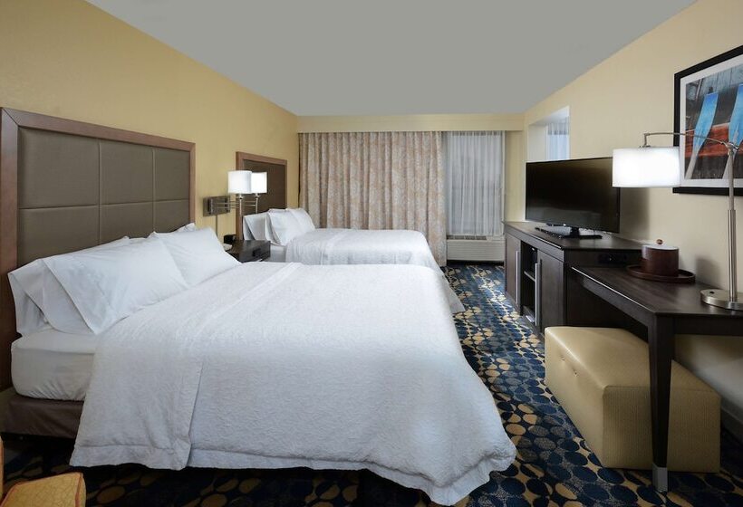 Номер Стандарт, Hampton Inn Roxboro
