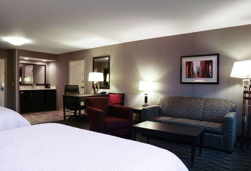 스탠다드 스튜디오, Hampton Inn & Suites Temecula