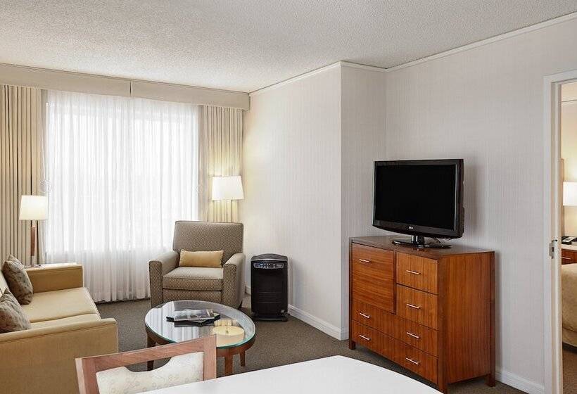 Люкс, Intercontinental Suites Hotel Cleveland, An Ihg