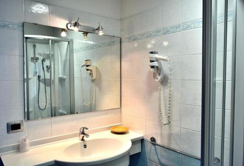 Superior room with lake view, Ahg Riva Del Sole Hotel   Adults Only