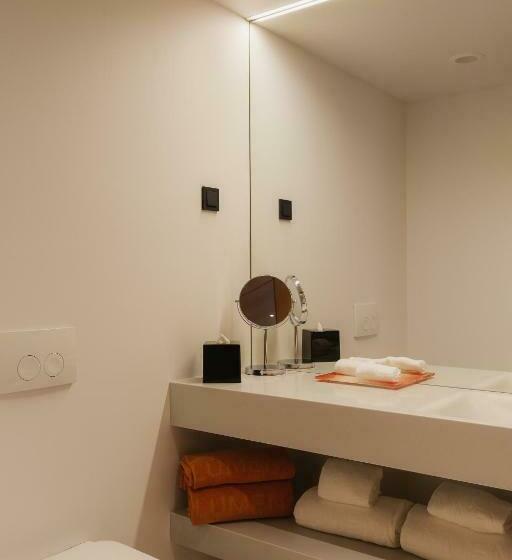 Suite Familiar, Lumen Hotel & The Lisbon Light Show