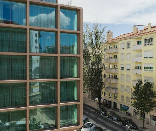 Suite Familiar, Lumen Hotel & The Lisbon Light Show