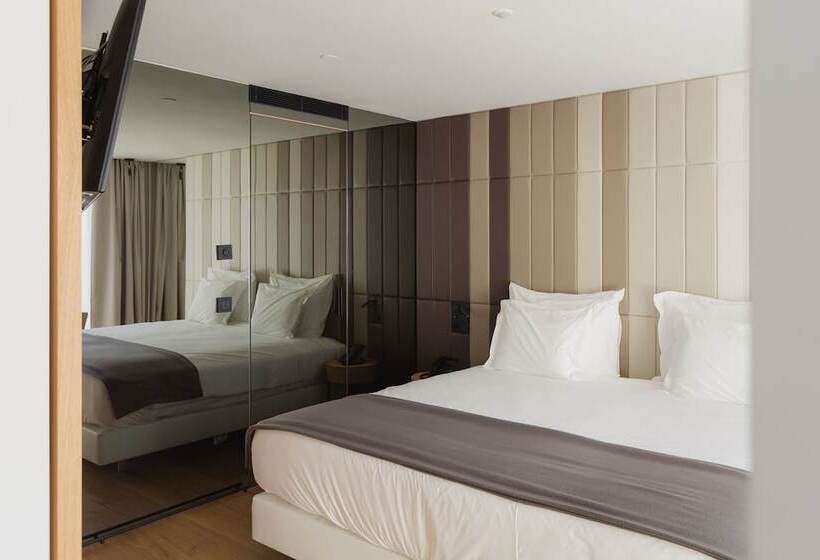 Suite Premium, Lumen Hotel & The Lisbon Light Show
