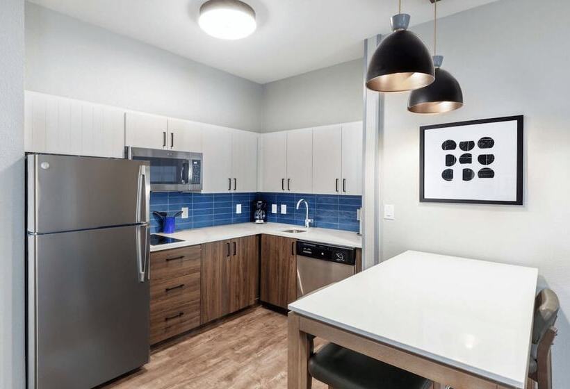 Люкс, Staybridge Suites Waco South   Woodway, An Ihg