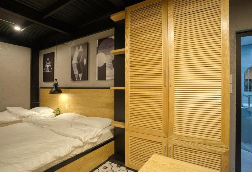 اتاق استاندارد سه نفره, The Nest Quang Binh