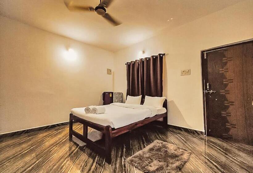اتاق استاندارد چهار تخته با چشم‌انداز دریا, Innovation Inn