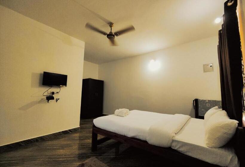 اتاق استاندارد چهار تخته با چشم‌انداز دریا, Innovation Inn