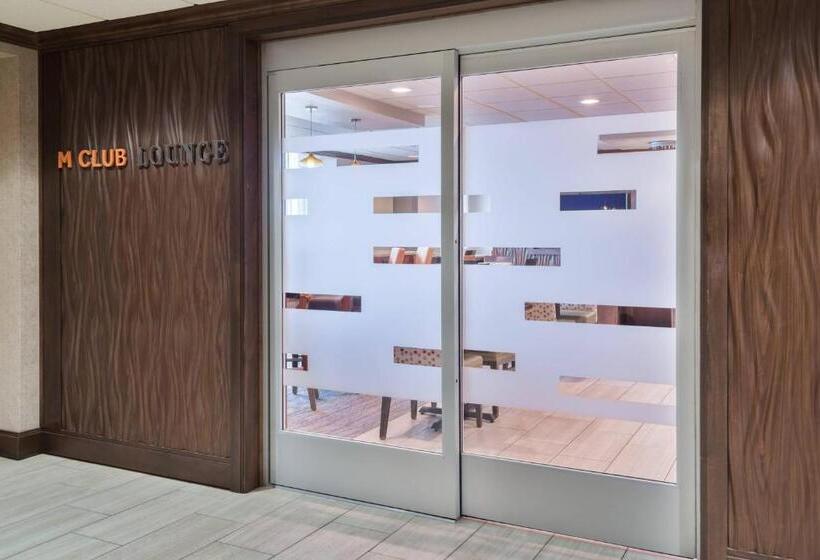 Номер Клуб Кровать Кинг, Austin Marriott North
