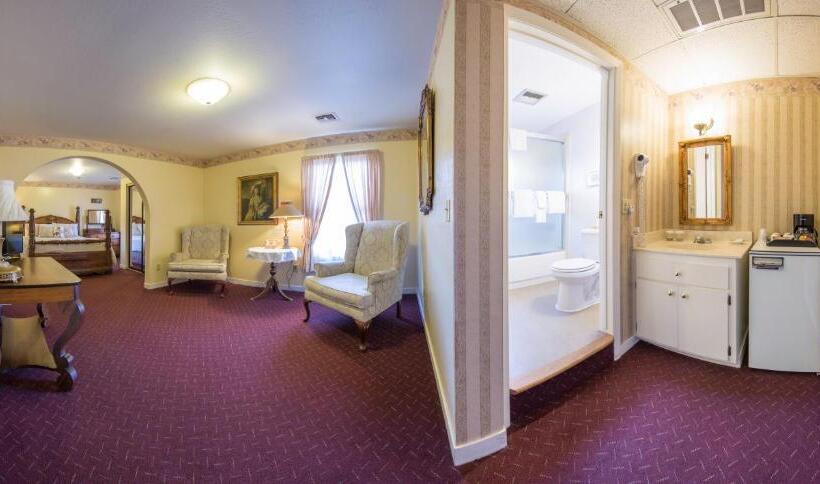 Номер Deluxe, Historic Cary House