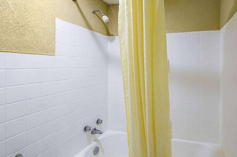 스탠다드 룸 킹사이즈 침대, Travel Inn Bristol Near State Street
