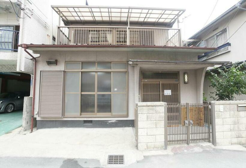 اتاق خانوادگی, Lazyhouse 別邸