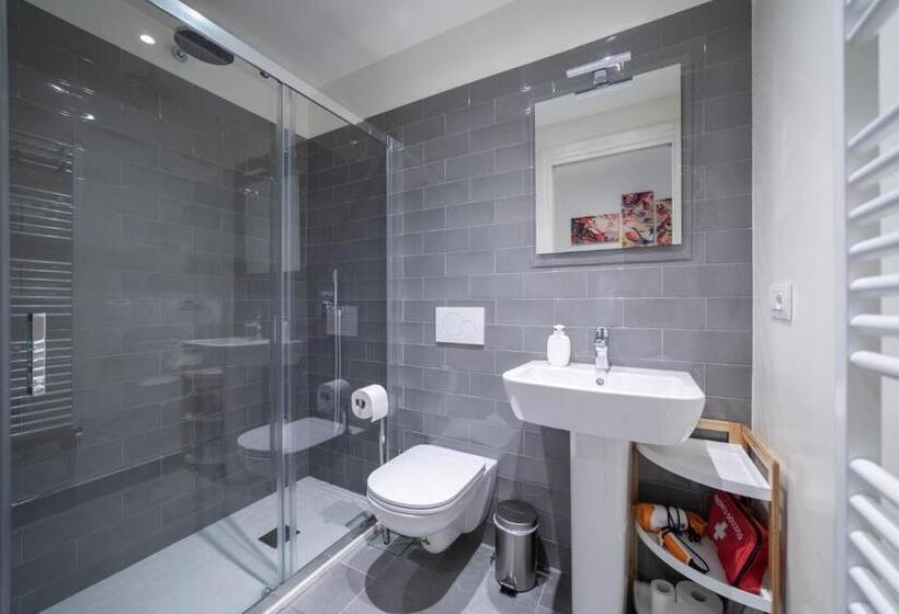 اتاق استاندارد یک نفره, To.sta Bwithoutb Home Sharing Nel Centro Di Torino