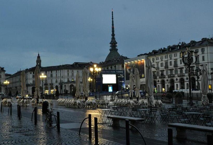 اتاق استاندارد سه نفره, To.sta Bwithoutb Home Sharing Nel Centro Di Torino