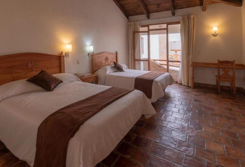 Pokój Standard 2 Łóżka Małżeńskie, Plaza Magnolias Suites