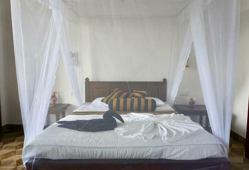 Quarto Triplo Estandar, Sun View Resort Kithalella