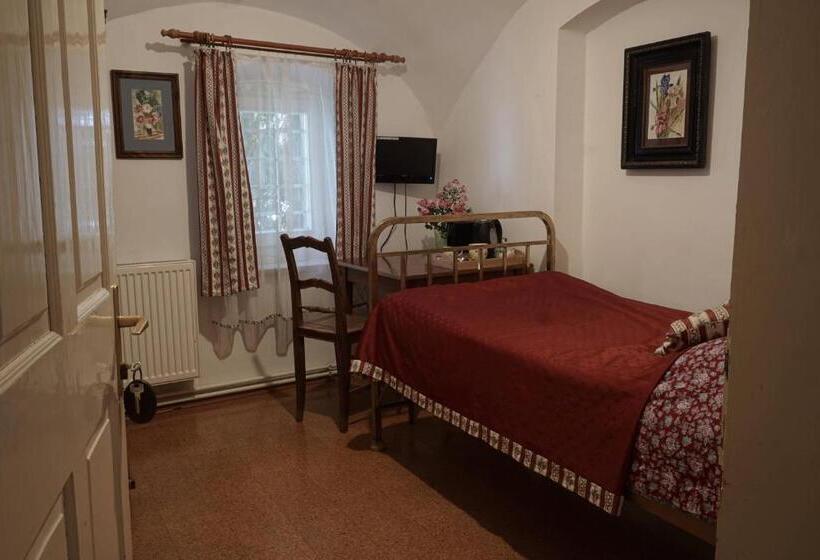 اتاق استاندارد یک نفره, Pont Vendégház