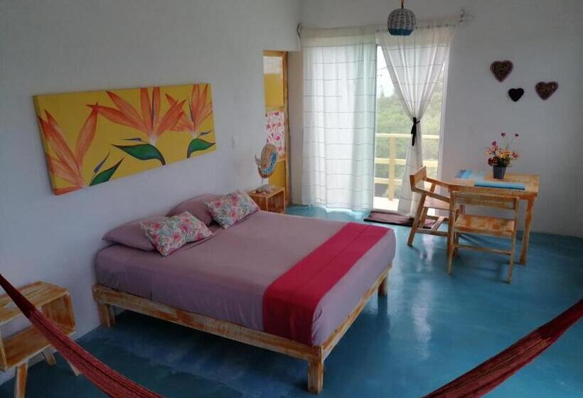 اتاق اساندارد با چشم‌انداز جانبی به دریا, Casa Vainilla Holbox Island