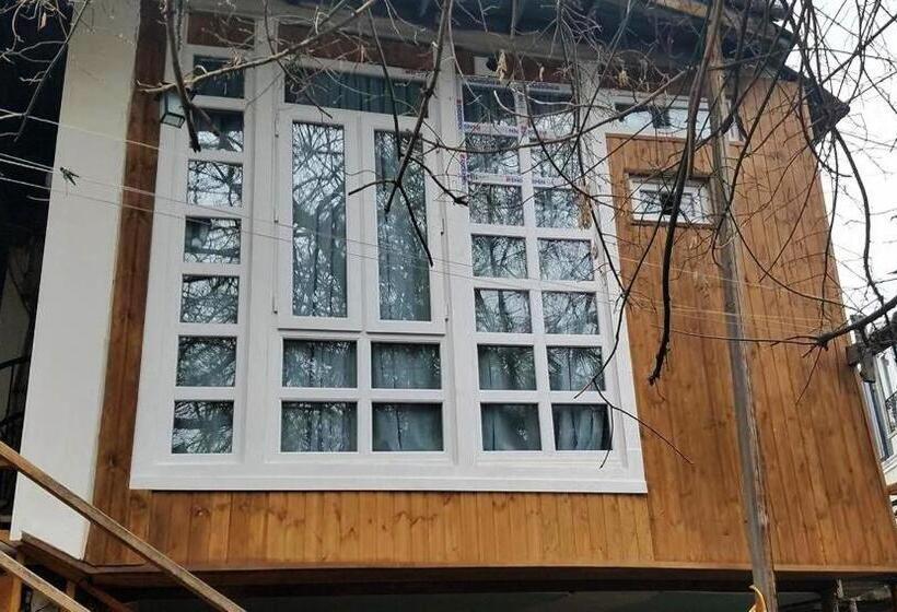آپارتمان 1 خوابه, Cozy Home In Old Tbilisi