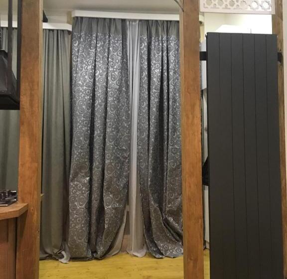 آپارتمان 1 خوابه, Cozy Home In Old Tbilisi