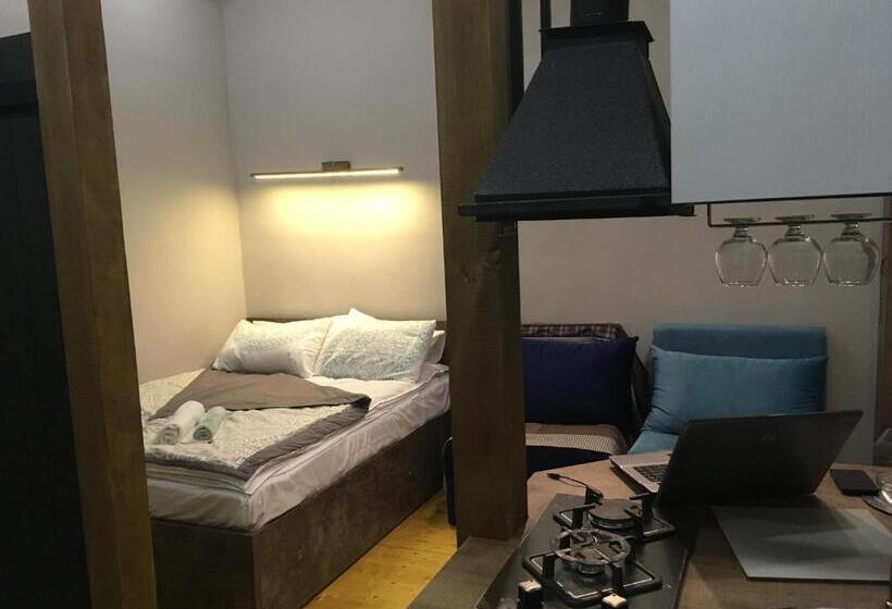 آپارتمان 1 خوابه, Cozy Home In Old Tbilisi