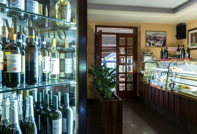 Номер Стандарт, Camere R 75