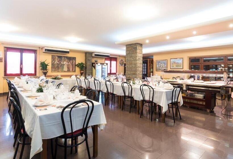 Трехместный Номер Классика, Camere R 75
