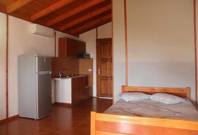 Семейный Номер Вид на Море, Guesthouse Rondo