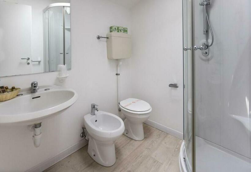 1 Bedroom Apartment Lake View, Roma Apart