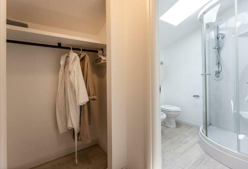 1 Bedroom Apartment Lake View, Roma Apart