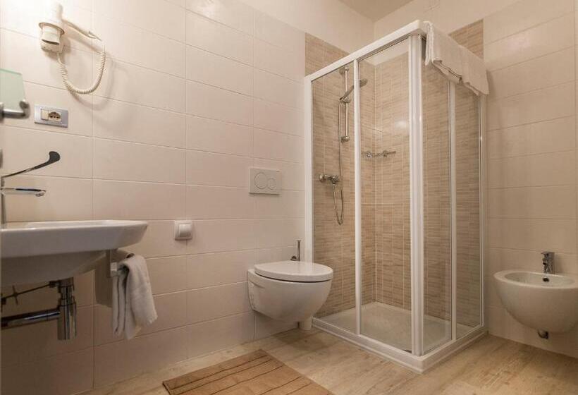 اتاق استاندارد, Roma Apart