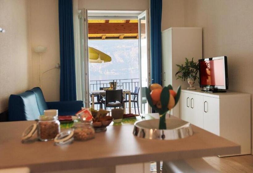 1 Bedroom Apartment Lake View, Roma Apart