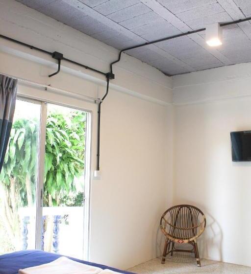 اتاق لوکس, Bangsaphan Resort