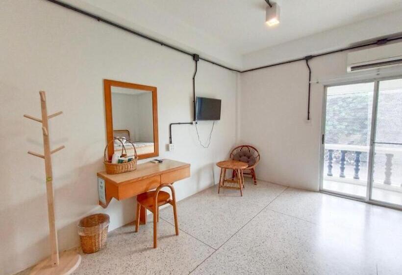 اتاق لوکس, Bangsaphan Resort