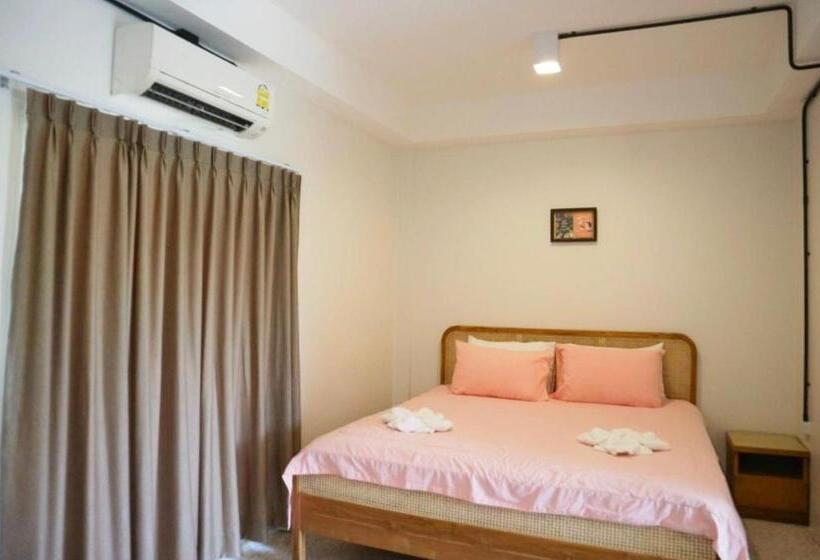 اتاق لوکس, Bangsaphan Resort