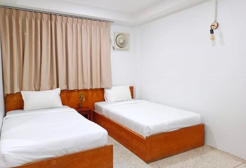 اتاق سوپریور, Bangsaphan Resort