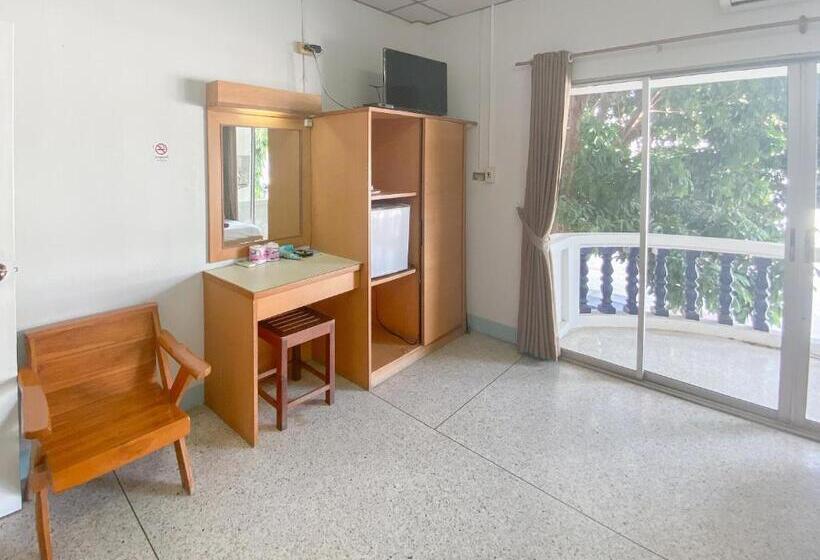 اتاق استاندارد با بالکن, Bangsaphan Resort